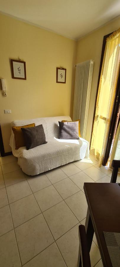 Casa Mirella - Appartamento Zona Bellagio Magreglio Exterior photo
