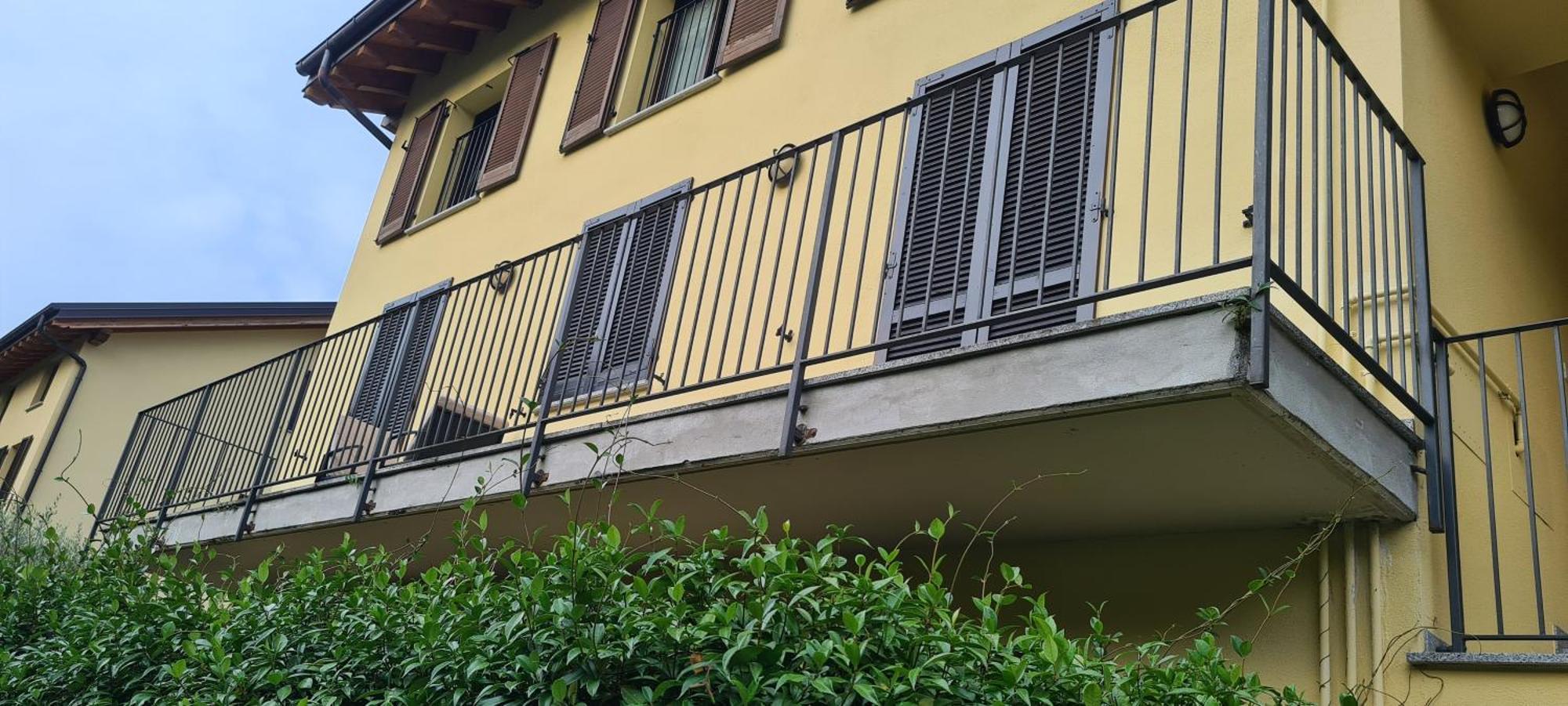 Casa Mirella - Appartamento Zona Bellagio Magreglio Exterior photo
